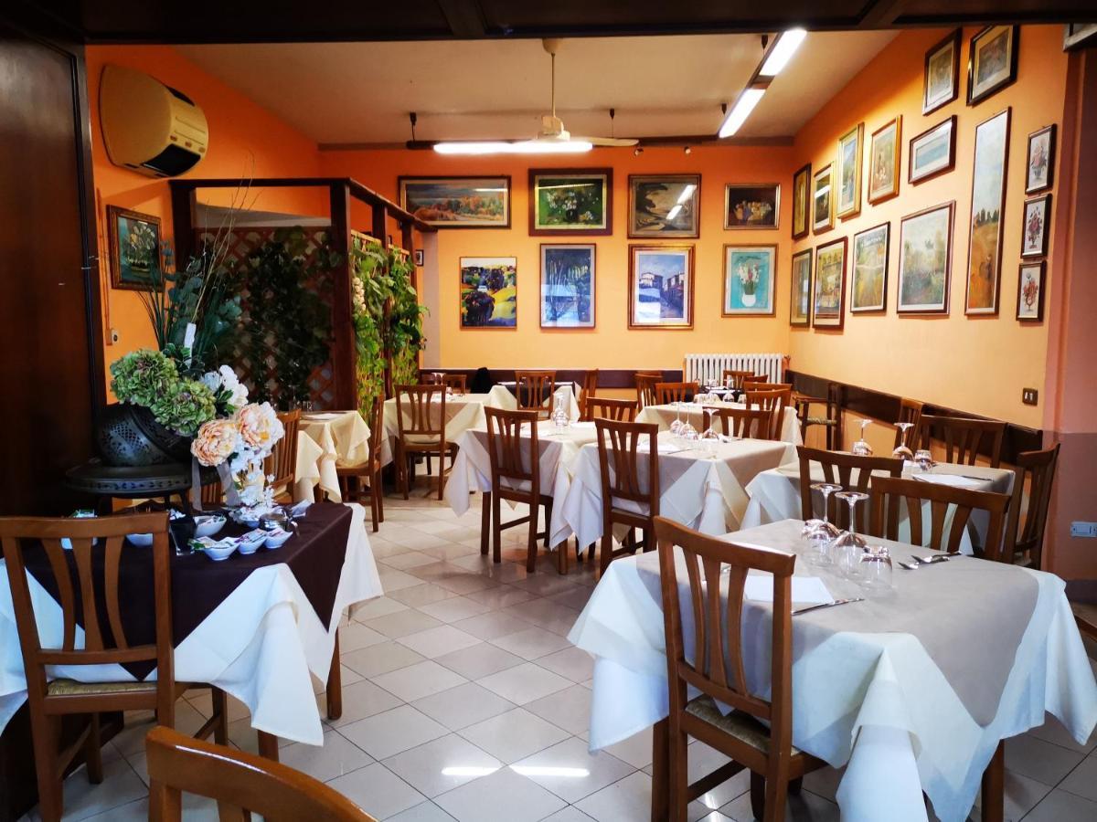 Osteria Dei Locandieri Abbadia San Salvator Exterior photo